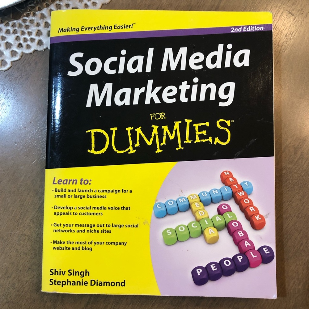 NEW Social Media Marketing for Dummies by Shiv Singh Stephanie Diamond Book